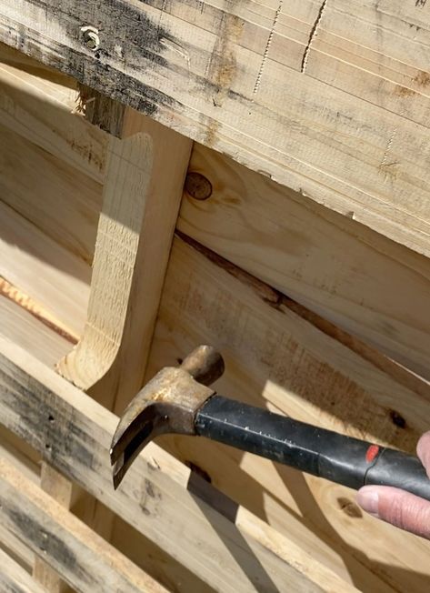 How to Break Down a Pallet in Under 10 Minutes | Chica and Jo Pallet Wood Butcher Block, Using Plastic Pallet As A Board For Storage, How To Break Down A Pallet, How To Take Pallets Apart Easily, Pallet Breaker, Diy Wood Pallet Projects, Pallet Garden Furniture, Pallet Projects Furniture, Woodworking Shop Projects