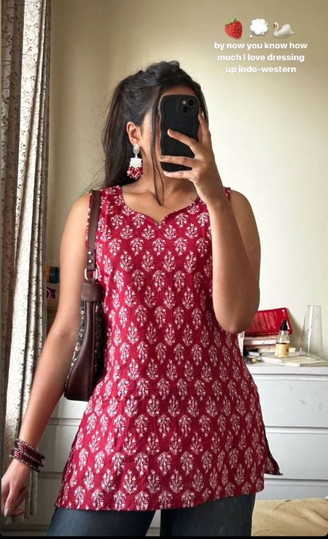 Kurta Tops For Jeans, Short Kurtis And Jeans, Short Kurti Ideas With Jeans, Traditional Short Kurti, Short Tops Designs For Jeans, How To Style Short Kurti With Jeans, Short Kurtis For Jeans Indian, Short Kurti Designs For Jeans, Casual Ethnic Outfits