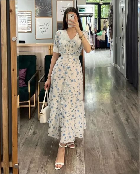 Skirt Outfits Korean, Aesthetic Korean Fashion, Trending Summer Nails, Modest Girly Outfits, Trendy Dresses Summer, Simple Frocks, Outfits Black Women, Stylish Short Dresses, Aesthetic Korean