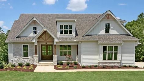 Double-Story 4-Bedroom Southern Home With Optional Bonus Room (Floor Plan) Compact 5 Bedroom House Plans, 1.5 Story House Plans Open Floor, Budget Friendly House Plans, 2400 Sq Ft House Plans, Craftsman Farmhouse Plans, Mudroom Entrance, Bonus Room Floor Plan, House Plans 2 Story, Home Work Space