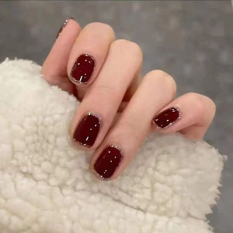 Short Length Dark Red Press on Fake Nails Luxury Marble Silver Foil Surround in Glitter Red False Nail Art Acrylic for Women and Girls Party &amp; Daily (24Pcs) Back To School Nails, Nagel Tips, Nail Type, Her Nails, School Nails, Fake Nails With Glue, Red Nail, Girls Nails, Stick On Nails