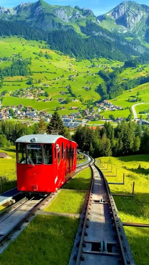 Places In Switzerland, Scenic Train Rides, Dream Vacations Destinations, Voyage Europe, Switzerland Travel, Destination Voyage, Dream Travel Destinations, Beautiful Places In The World, Alam Yang Indah