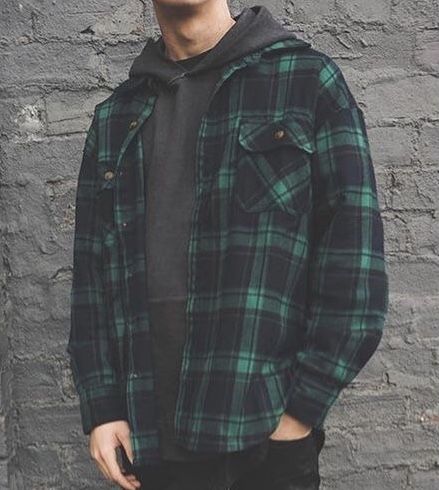 Green Flannel Outfit Men, Green Flannel Outfit, Checkered Shirt Outfit, Green Plaid Jacket, Flannel Shirt Outfit, Plaid Shirt Outfits, Mens Smart Casual Outfits, Shirt Outfit Men, Minimalist Fashion Men