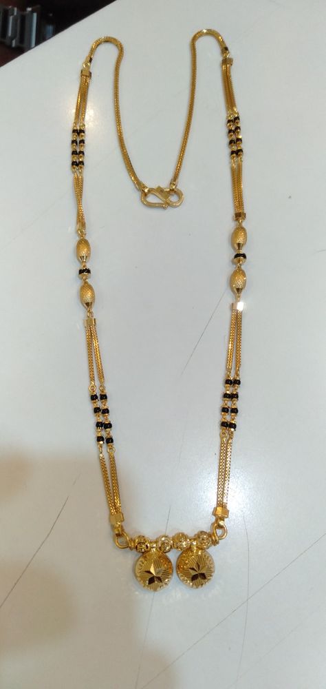 Double Chain Mangalsutra, Fancy Mangalsutra Designs Gold, Long Mangalsutra Designs Gold Latest, Mangalsutra Chain Designs, Mangalsutra Designs Gold, Gold Necklace Design, Gold Neck Chain, Mangalsutra Set, Hanuman Ji Wallpapers