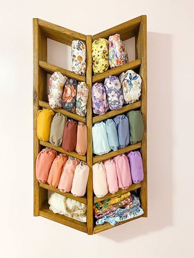 Cloth Nappy Storage, Diaper Organizer Ideas, Diaper Storage Ideas, Cloth Diaper Organization, Cloth Diaper Storage, Montessori Infant Room, Soul Keeper, Diaper Organizer, Baby Weeks