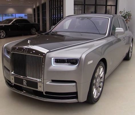 Grey Rolls Royce, Cars Rolls Royce, Roll Royce, Most Luxurious Car, Cars Tattoo, Rolls Royce Motor Cars, Luxury Cars Rolls Royce, Rolls Royce Wraith, New Luxury Cars