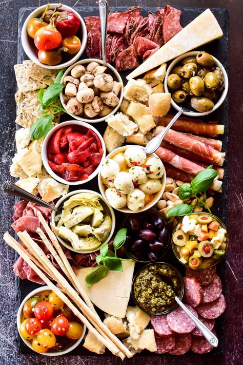 Antipasto Platter Italian Food Platter, Antipasti Platter Italian, Italian Inspired Charcuterie Board, Italian Platter Ideas, Italian Antipasto Platter Ideas, Italian Charcuterie Board Antipasto Platter, Antipasta Platters Italian, Anti Pasta Platter, Charcuterie Board Italian