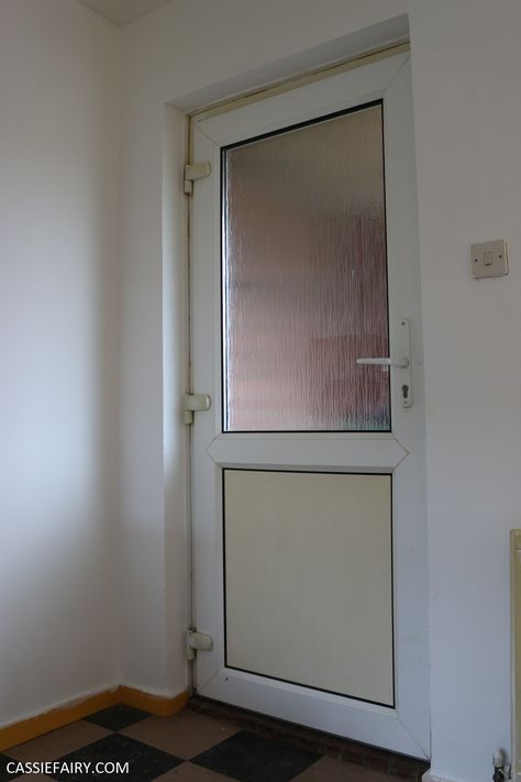 Step-by-step project to revamp an old PVC door with a pop of colour Pvc Door Makeover, Pvc Painted Door, Pvc Doors Ideas, Paint Pvc Door, Painting Pvc Door, Upvc Front Door Makeover, Upvc Door Makeover, Pvc Door Design, Pvc Doors Bathroom