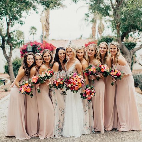 The Bride Box® 💍 on Instagram: “Loving these dresses and bouquets for spring! Photo: @ashleypaigephoto | florist @thebloomoftime | bridesmaids dresses: @showmeyourmumu &…” Groom To Be, Neutral Bridesmaid Dresses, Fall Fashion Skirts, Stunning Bridesmaid Dresses, Champagne Bridesmaid, Champagne Bridesmaid Dresses, Blush Bridesmaid Dresses, Maid Of Honour Dresses, Maxi Bridesmaid Dresses