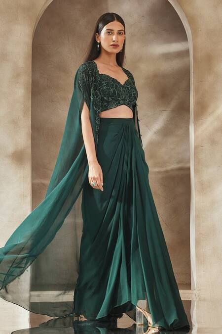 Buy Emerald Green Blouse And Skirt Georgette Embroidery Zari Cape Open Set For Women by Seema Thukral Online at Aza Fashions. Seema Thukral, Indian Outfits Modern, डिजाइनर कपड़े, Emerald Green Blouse, Mehendi Outfit, Function Dresses, Mehendi Outfits, Trendy Outfits Indian, Outfits Indian