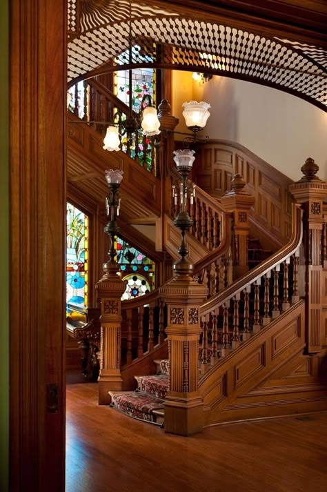 Reling Design, Grand Staircases, Victorian Staircase, Beautiful Staircases, Stairways To Heaven, Castle Estate, Wooden Staircase, Victorian Interior, Victorian Interiors