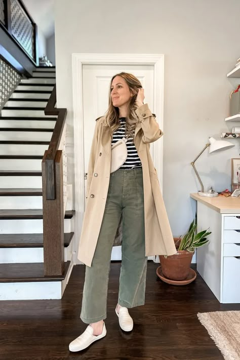 Freda Salvador Outfit, Outfits With Olive Pants, Olive Cargo Pants Outfit, Olive Pants Outfit, Lunch In Paris, All In My Head, Sneaker Outfits Women, Freda Salvador, Hijab Inspiration