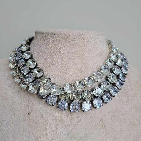 Austrian Clothing, Anna Wintour Style, Anna Wintour, Asscher Cut, Mother Of Bride, Clear Crystals, Traditional Jewelry, Crystal Necklaces, Austrian Crystal