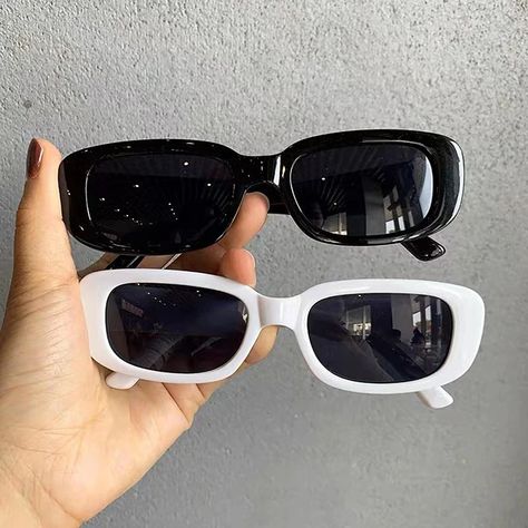 Punk Summer, Rectangle Frame Sunglasses, Plastic Sunglasses, Retro Punk, Rectangle Frame, Square Glasses, Estilo Punk, Girls With Glasses, Rectangle Sunglasses