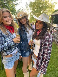 Group Cowgirl Costume, Western Sheriff Costume Women, Western Frat Party Outfit, Cute Hoedown Outfit, Cowgirl For Halloween, Cowboys And Cowgirls Costumes, Cowboy Cute Outfit, Cowgirl Day Spirit Week, Wild West Vs West Coast Spirit Week