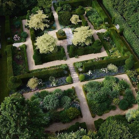 My French Country Home Magazine » Famous French Gardens in Spring French Garden Design, Parterre Garden, Normandie France, French Country Garden, Country Gardens, Potager Garden, Estate Garden, Formal Garden, Classic Garden