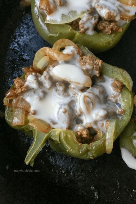 Philly Cheesesteak Stuffed Peppers, Cheesesteak Stuffed Peppers, Philly Cheesesteak, Keto Recipes Dinner, Low Carb Dinner, Bell Peppers, Keto Recipes Easy, Keto Diet Recipes, Stuffed Bell Peppers