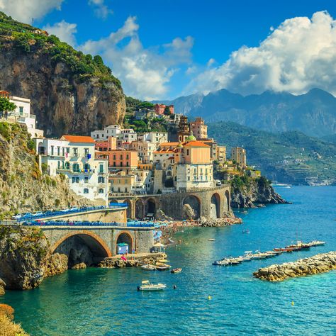 Overwater bungalows, Parisian picnics, wine-tasting. These 9 romantic getaways are guaranteed to get you in the mood. Best Places In Italy, Best Vacation Spots, Amalfi Coast Italy, Places In Italy, Ulsan, Beaux Villages, Destination Voyage, Visit Italy, Beautiful Places In The World