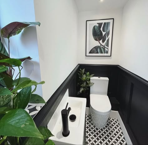 Wc And Bathroom Design, Extra Small Toilet Room, Small Wc Ideas Tiny Spaces, Dark Small Toilet, Black And White Wc, Two Color Bathroom, Black Downstairs Toilet, Small Loo Ideas, Black And White Toilet Room