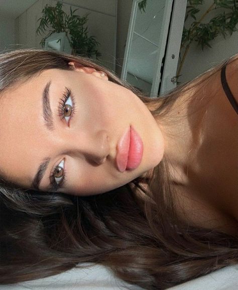 Smink Inspiration, Makijaż Smokey Eye, Foto Poses, Lip Fillers, Natural Makeup Looks, Her Eyes, Everyday Makeup, Girls Makeup, Pretty Makeup