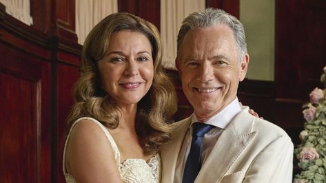 'The Resident': Bruce Greenwood & Jane Leeves on KitBell's 'Intimate' Wedding and Vows The Resident Tv Show, Conrad Ricamora, Manish Dayal, Jane Leeves, Bruce Greenwood, Comedy Actors, Girls Dress Shop, Queen Rania, The Resident