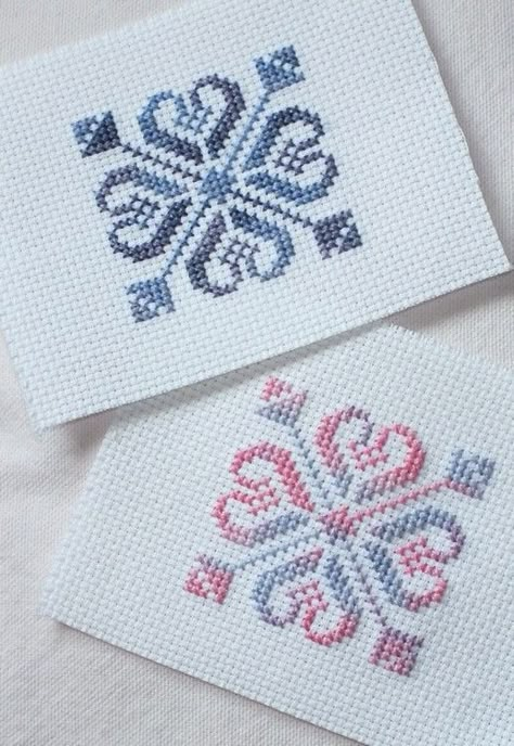 Biscornu Cross Stitch, Cross Stitch Border Pattern, Cross Stitch Geometric, Pola Kristik, Pola Sulam, Cross Stitch Heart, Cross Stitch Patterns Flowers, Cross Stitch Bookmarks, Mini Cross Stitch