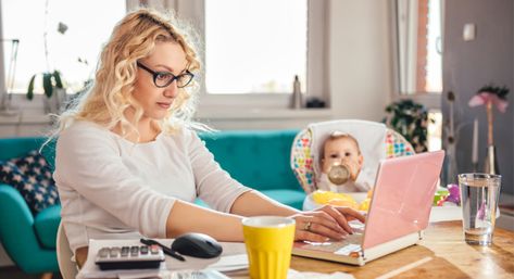 6 Insider Tips to Crush Your Goals as a Work-From-Home Mom Home Office