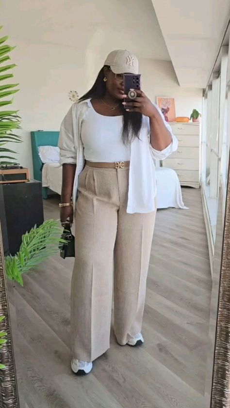 Midsize Modest, Airport Outfit Plus Size, Ribbed Pants Outfit, Modest Trendy Outfits, Neutral Wardrobe, Cute Professional Outfits, Fashionable Work Outfit, Midi Size, Look Plus Size