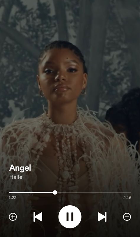 Halle Bailey Angel, Chloe And Halle, The Little Mermaid 2023, Little Mermaid 2023, Pop Girlies, Angel Core, Halle Bailey, Writing Ideas, Halle