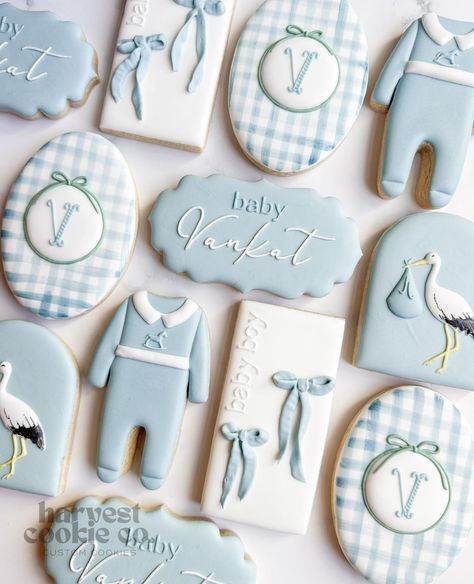 Baby Boy 🩵 Loved creating this set to coordinate with the classic decor details used at the baby shower. outfit @charlson_cookieco rectangle, oval, arch, plaque @kaleidacuts #omahacustomcookies #boybabyshower #babyshowercookies #bowcookies Classic Baby Boy Shower Ideas, Baby Shower Cookies Boy, Baby Shower Cookies For Boy, Blue Baby Shower Cake, Baby Shower Biscuits, Baby Boy Cookies, Boy Baby Shower Decor, Bow Baby Shower, White Baby Showers