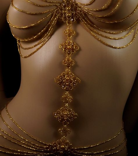 Crystal Body Chain, Chains Aesthetic, Dancing Outfits, Shop Tattoo, Waist Jewelry, Gold Body Jewellery, Rave Bra, Swarovski Beads, Fancy Jewellery