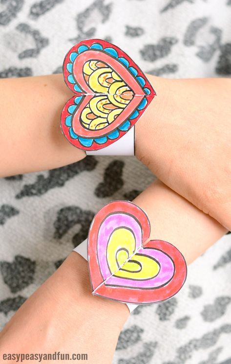 Heart Paper Bracelets for Kids Printable Template Heart Peacock Craft, Paper Bracelets, Friendship Crafts, Bracelet Template, Wristband Template, Bracelets For Kids, Valentine Art Projects, Paper Bracelet, Valentines Bracelets