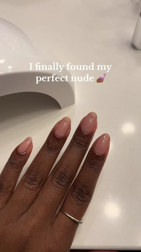 A little sheer but still a bit opaque 👌🏾Sunset Suede by @dndgel #gel... | DND Gel Polish | TikTok Gel Pink Manicure, Natural Oval Nails Almond, Sheer Dnd Gel Polish, Sunset Suede Dnd, Dnd Sunset Suede, Gelcare Nail Polish, Neutral Nails Aesthetic, Dnd Dip Powder Colors Neutral, Model Nails Natural