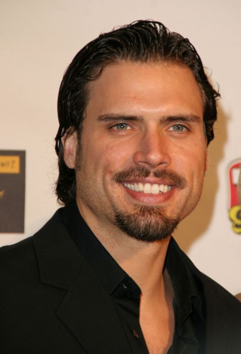 Joshua Morrow, Roberta Flack, Looking At Each Other, Young And Restless, Soap Stars, Great Smiles, Eyes On The Prize, The Young And The Restless, A Star Is Born