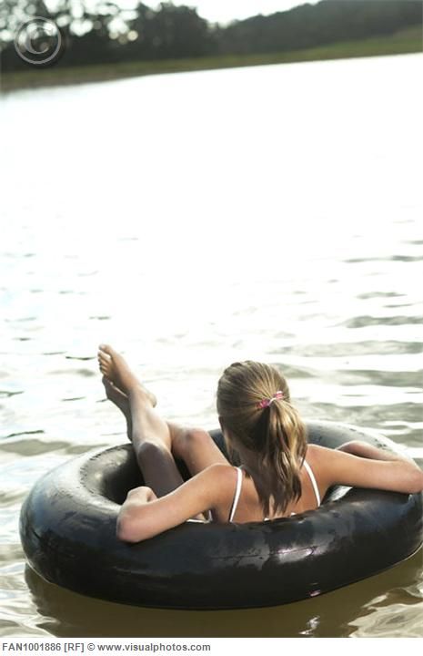 Floating in an inner tube <3 Floating Tube, Back In My Day, Lake Living, My Childhood Memories, Free Photography, Photography Images, Those Were The Days, Inner Tube, I Remember When