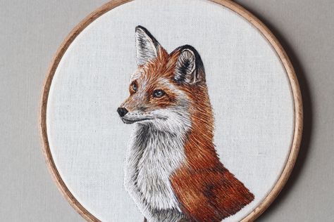 Emillie Ferris | Embroidery Realistic Embroidery, Animals Embroidery, Embroidered Hoop, Needle Embroidery, Contemporary Embroidery, Painting Templates, Dmc Embroidery Floss, Thread Painting, Animal Embroidery