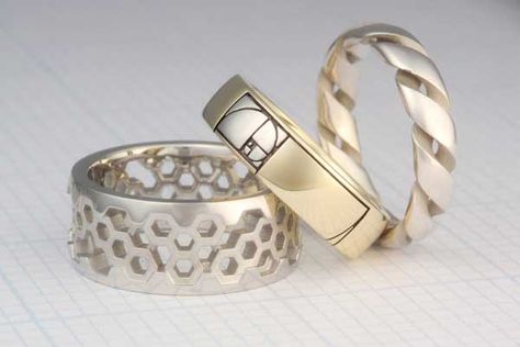 Wedding Rings for the Science Geek! Geek Wedding Rings, Masculine Wedding, Ring Symbolism, Geek Wedding, Science Geek, Wedding Ring Designs, Unique Wedding Bands, Wedding Rings Unique, Chemistry