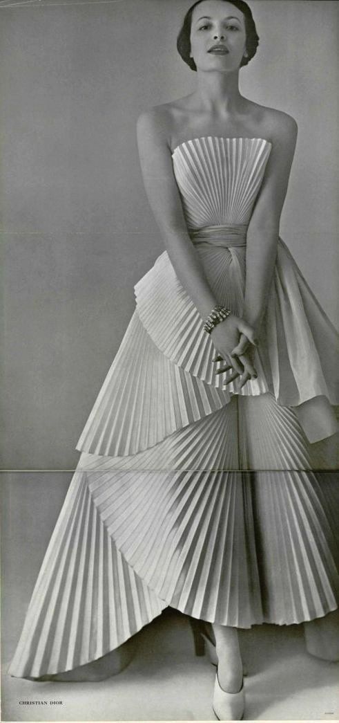 1950 dior dress style