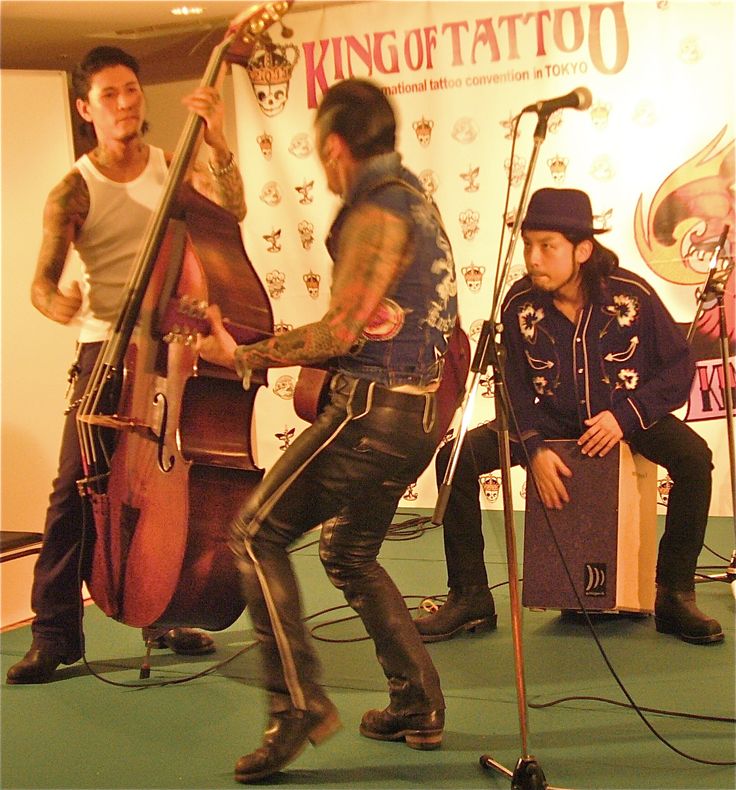 Japanese rockabilly band King of Tattoo. 1980s Rockabilly, Men’s Rockabilly Fashion, Japanese Rockabilly, Rockabilly Man, Rockabilly Guitar, Rockabilly Bands, Rockabilly Style, Rude Boy, Double Bass