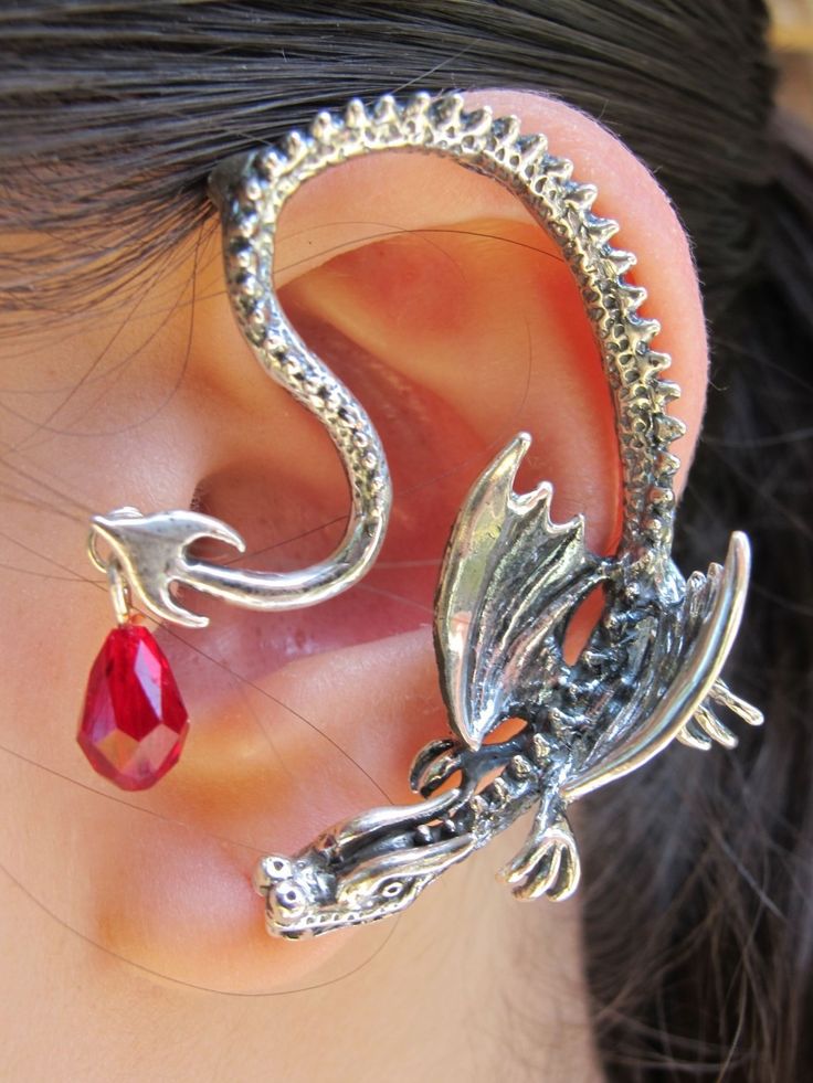 Throne Dragon Ear Wrap with Swarovski Briolette Drop - Silver - Marty Magic Store Dragon Ear Cuffs, Fish Jewelry, Dragon Earrings, Ear Crawlers, Wrap Earrings, Dragon Jewelry, Ear Cuff Earings, Silver Dragon, Casting Jewelry