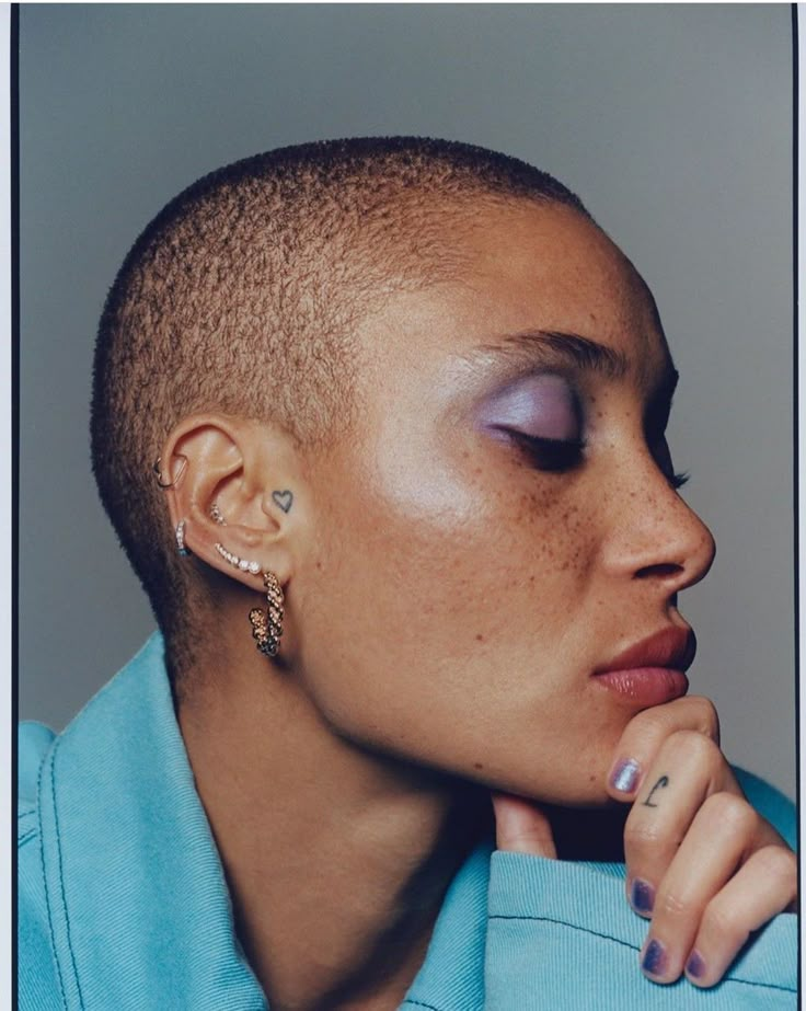 Adwoa Aboah for Revlon X Gurls Talk Cv Picture, Adwoa Aboah, Shaved Heads, Maria Tash, Buzz Cuts, Bald Hair, Shaved Head, Buzz Cut, Trendy Earrings