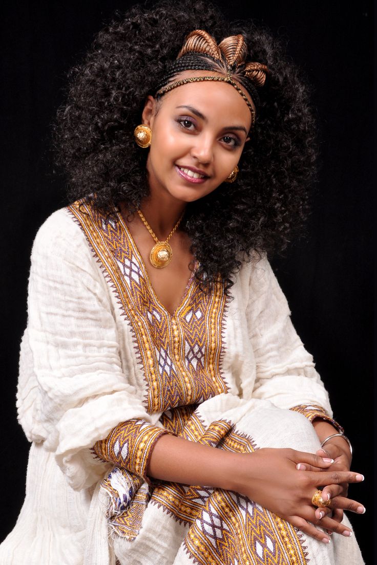 Eritrean cultural dress my inspiration Ethiopian Braids, Ethiopian Hair, Eritrean Clothing, Ethiopian Fashion, Ethiopian People, Eritrean Dress, Cultural Dress, Ethiopian Wedding, Ethiopian Clothing