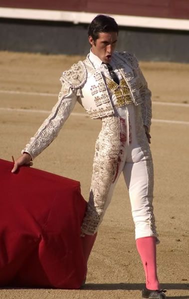 traditional matador costume - Google Search Hispanic Clothing, Matador Costume, Spanish Outfits, Spanish Clothing, Boy Costumes, Traditional Outfits, A Man, Google Search, Couture