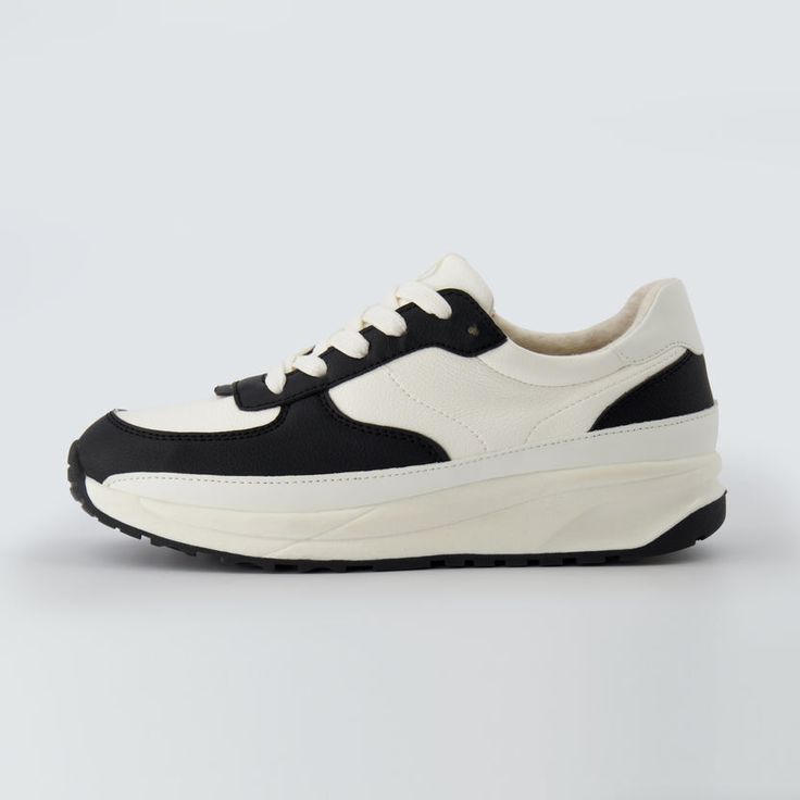 Score Lace-up Sneaker Special K, Black Media, Sneakers For Sale, Sneakers White, Shoes Online, Sneakers Fashion, Perfect Pair, Timeless Design, Memory Foam