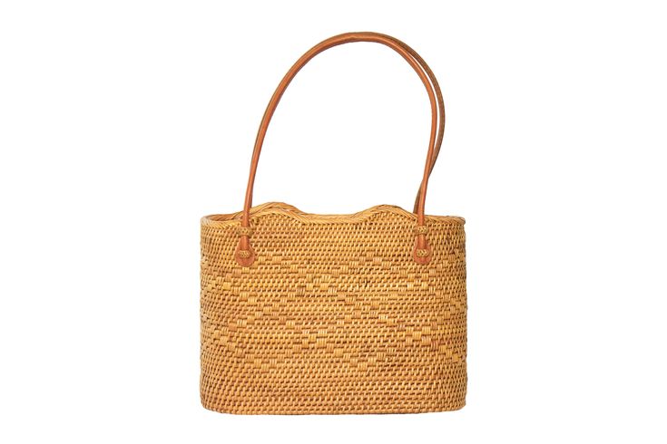 Simple Basket shoulder tote straw wicker handbag one of our favorites. Perfect to tote around daily essentials and much more. (PRODUCT INFO): Size: 7" H x 9.4" W x 4" D inches/ 18cm H x 24cm W x 10cm D Handle Drop: 7"inches/18cm Material: Ata Lining: Batik print cotton Drawstring Closure Handmade with love ❤ (SHIPPING INFO) This is MADE TO ORDER. please allow 3-5 business days for production Thanks for stopping by and checking out my items! Please feel free to message me with any comments or que Rectangular Straw Bag With Handles For Everyday Use, Casual Rectangular Bucket Bag With Bamboo Handle, Elegant Bucket Straw Bag For Daily Use, Casual Everyday Bamboo Handle Crochet Bag, Casual Everyday Crochet Bag With Bamboo Handle, Elegant Everyday Bucket Straw Bag, Elegant Everyday Straw Shoulder Bag, Casual Crochet Basket Bag With Bamboo Handle, Elegant Basket Shoulder Bag For Everyday