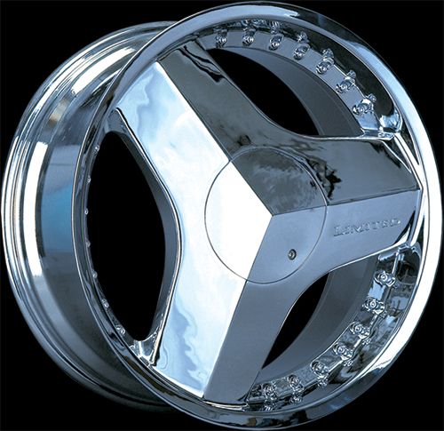 the wheel is shiny and chromed with some diamonds on it's rims