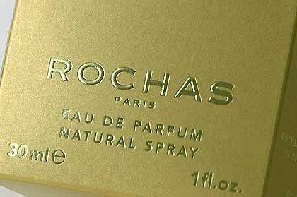 the back side of a bottle of rochas