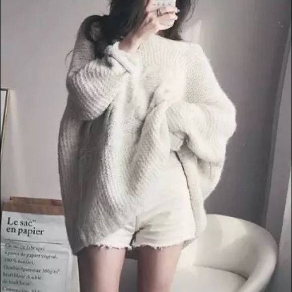 Beautiful Cable Knit Sweater Acrylic Comfortable And Chic Trendy White Sweater For Layering, Trendy Cozy White Sweater, Trendy White Cozy Fit Sweater, White Cozy Fit Trendy Sweater, Trendy White Comfortable Sweater, Cozy White Trendy Sweater, Oversized White Long Sleeve Sweater, White Knitted Acrylic Outerwear, White Chunky Knit Sweater For Cold Weather