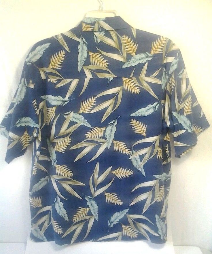 Banana Cabana Mens Hawaiian Shirt Blue Floral Size L 100% Silk #BananaCabana #Hawaiian Diecast Toy, Mens Hawaiian Shirts, Hawaiian Shirts, Shirts For Men, Selling On Ebay, Casual Shirts For Men, Hawaiian Shirt, Blue Floral, Cool T Shirts