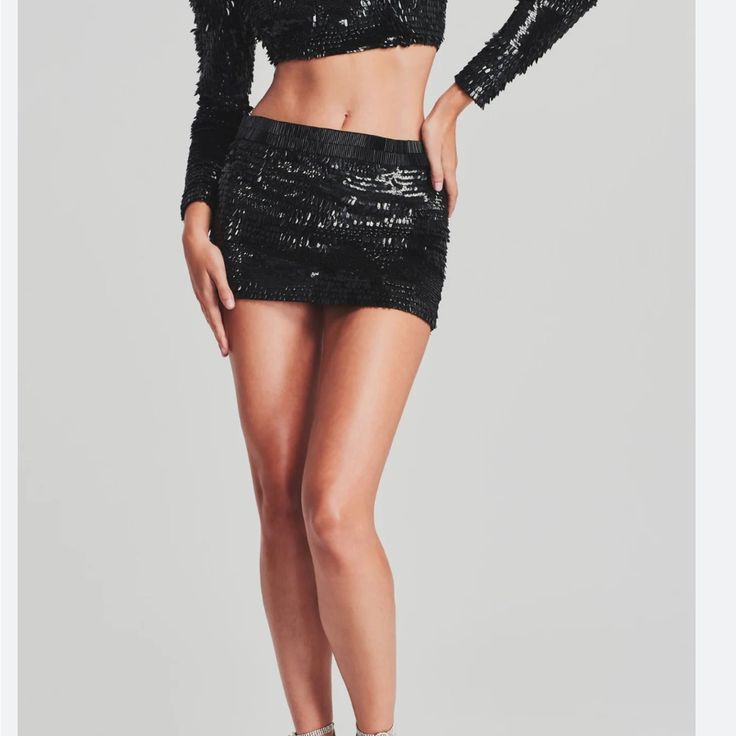 Nwt Gorgeous Black Mini. Very Sexy And Classy! Feather Trim Skirt, Low Rise Skirt, Feather Skirt, Sequin Mini Skirt, Micro Mini Skirt, Beautiful Skirt, Sequin Mini Skirts, Beautiful Skirts, Sequin Mini